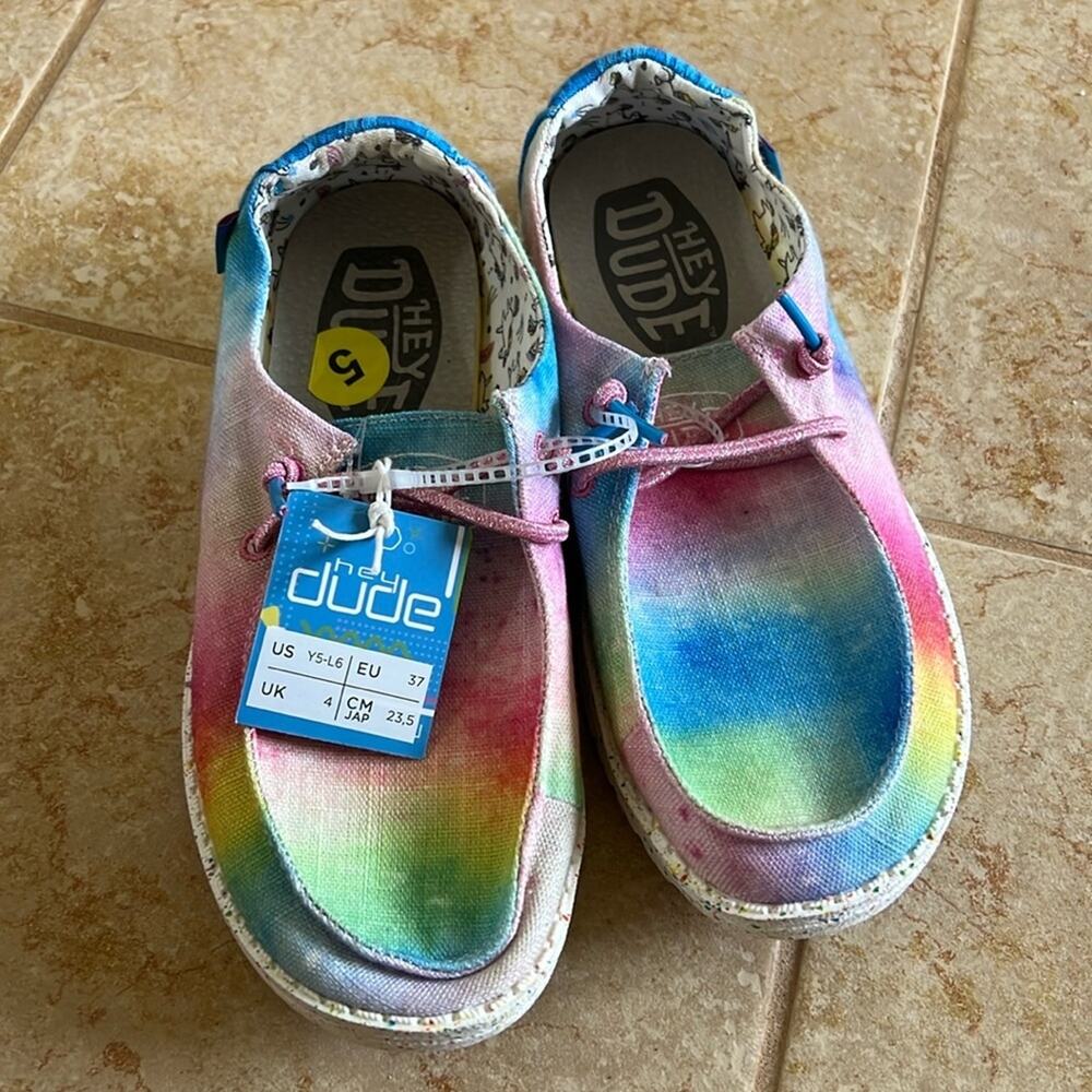 NWT Hey dude “Wendy youth dreamer” MAGIC youth size 5